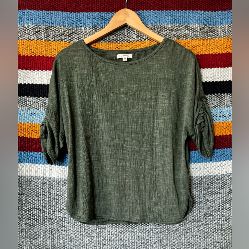 NWOT Forest Green Cinched Sleeve Top - Max Studio
